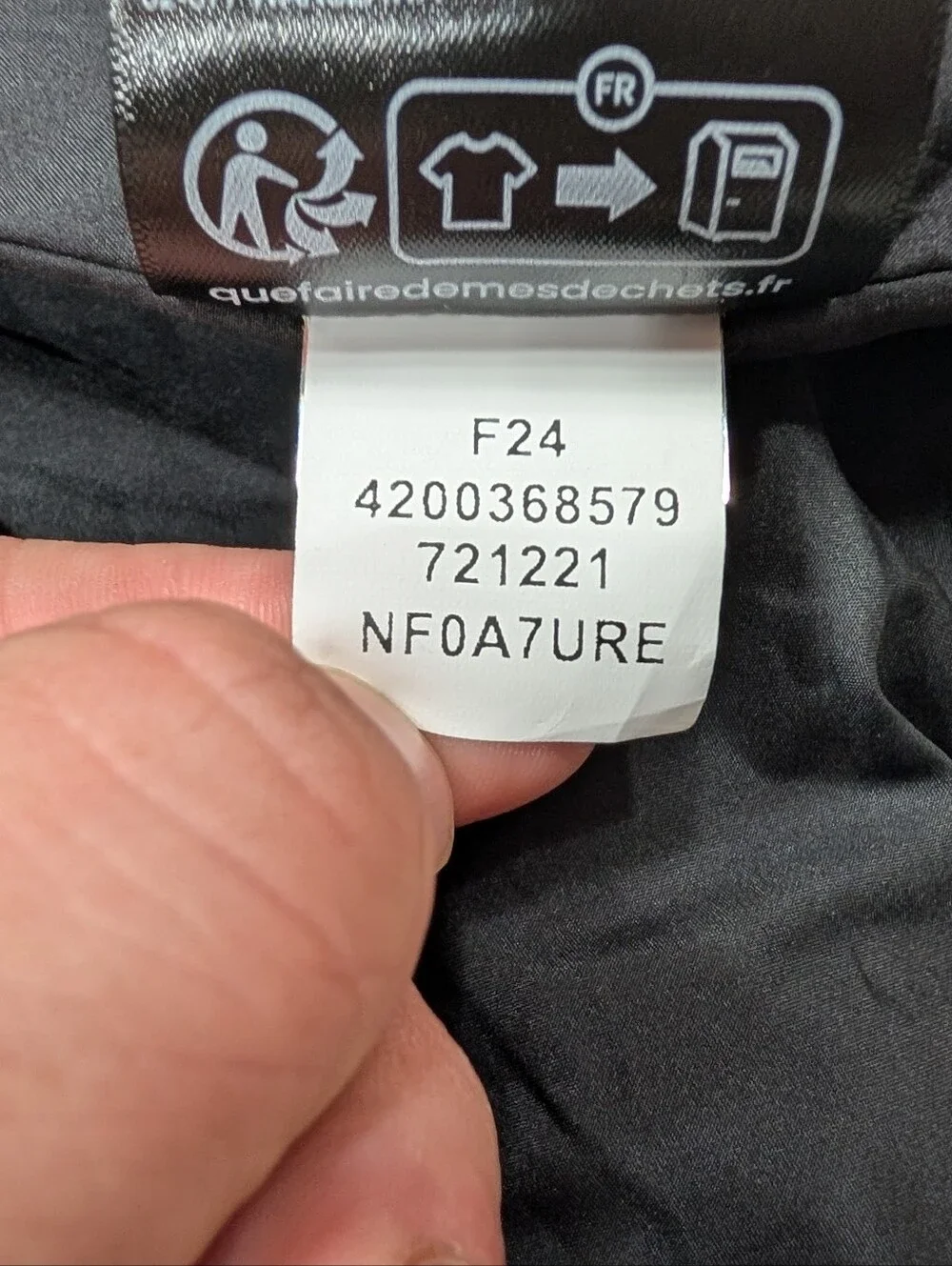 The North Face Jacket Mens M Black Gray 3D Mountain Print 2000 Puffer Summit